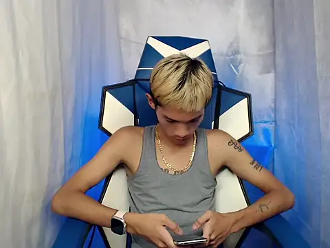 riks_tyler's cam snapshot