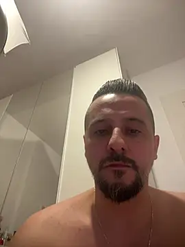 InsaneMattt's cam snapshot