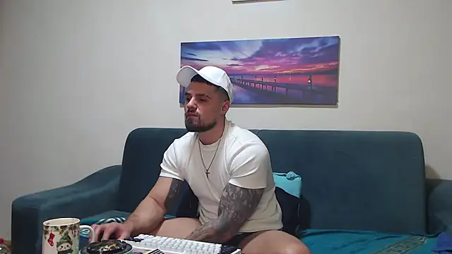 Tiberius_hunk live sex cam