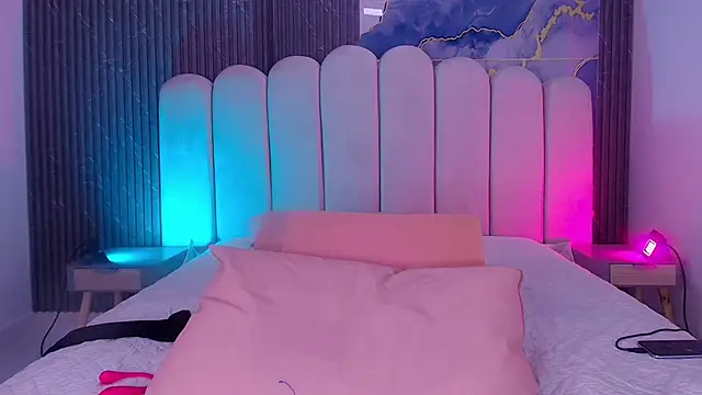 abbyrouss_'s cam snapshot