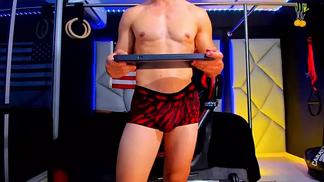 Aydenmiller96 live sex cam