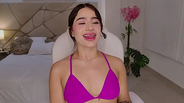 Saskia_litt's cam snapshot