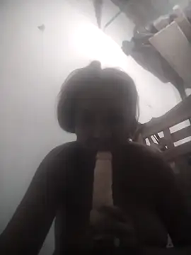 Surreyaa live sex cam