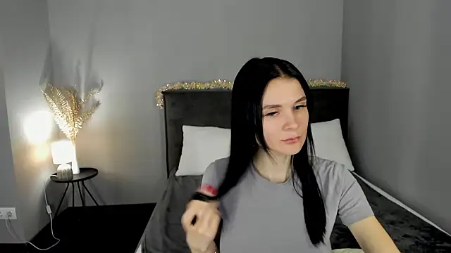 SkinyJoys's cam snapshot