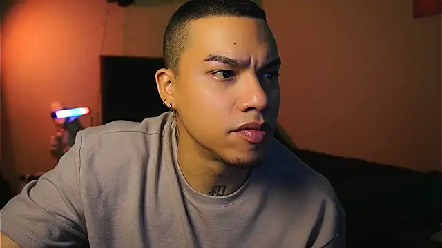 AlphaMasterXxx's cam snapshot