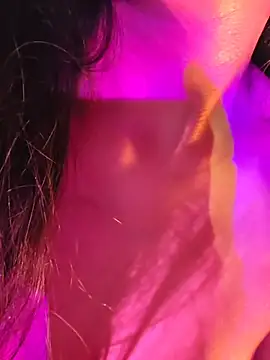 aloneathome live sex cam