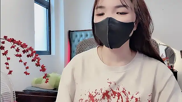 Caryln-Bun live sex cam