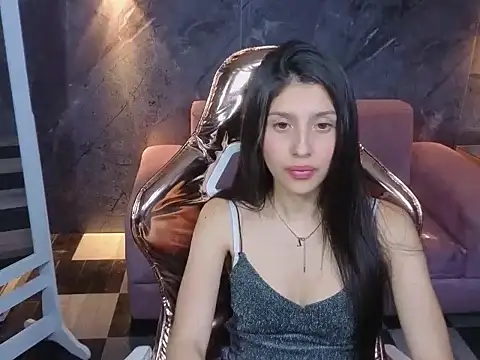 skarleth_b_'s cam snapshot