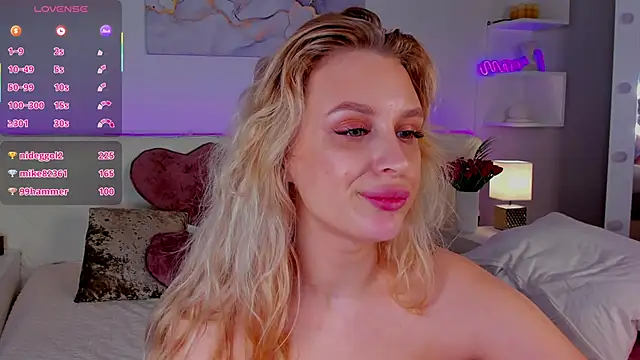 KiraRuiz's cam snapshot