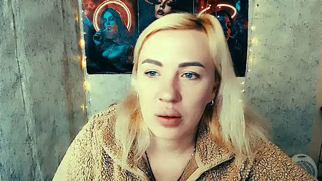 EmmaCat_'s cam snapshot