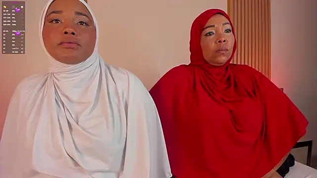 Helen_Camila's cam snapshot