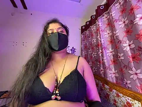 LouleyRanii's cam snapshot