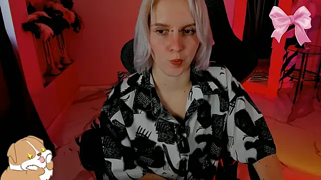 BethanyCloud's cam snapshot