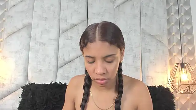 AshleyHill2's cam snapshot