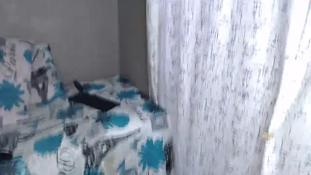 Lunalee's cam snapshot