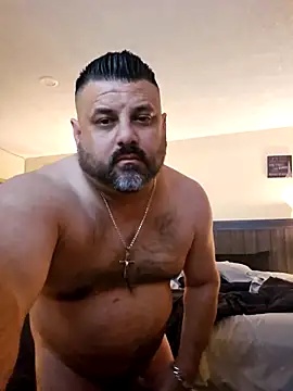 Roddog18 live sex cam