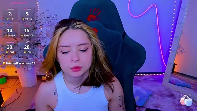 _Amelia_Shine_'s cam snapshot