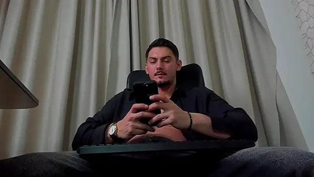 ClintMasters live sex cam