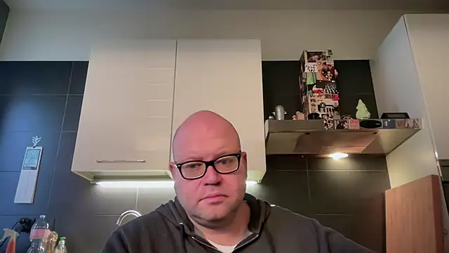 theitalianbear live sex cam