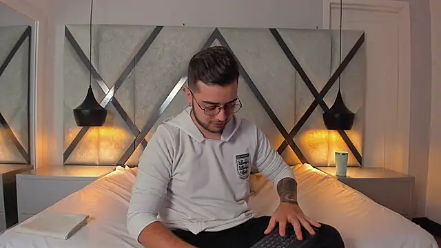 Ethan_Greys's cam snapshot