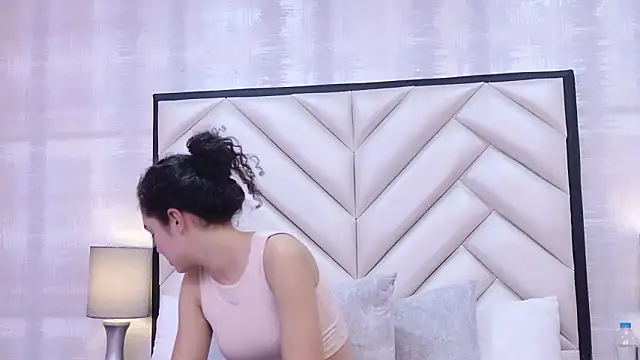 RoxanaAngel's cam snapshot