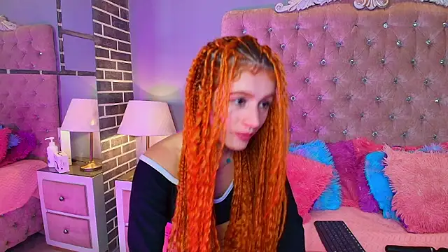 AdelaineBest's cam snapshot