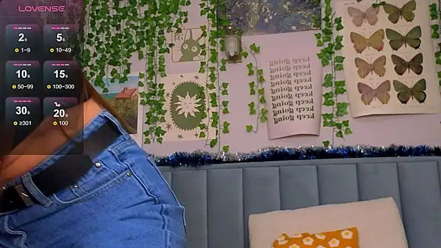 Fit_Brunette_'s cam snapshot