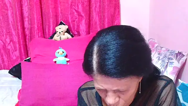 SLUTTYROXY's cam snapshot