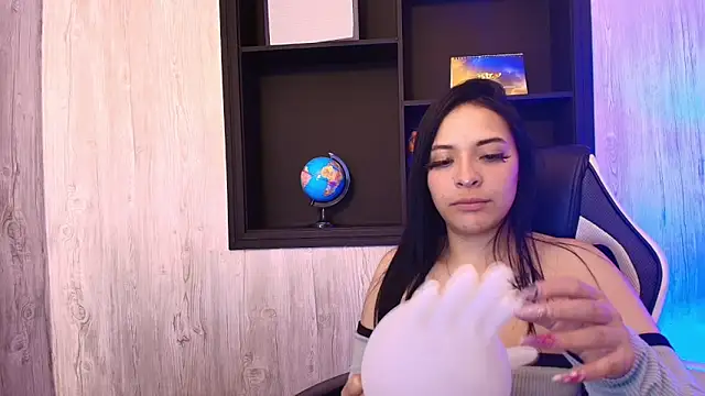 CRISTAL_VIOLETA's cam snapshot