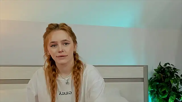 Phoenix_Margo live sex cam