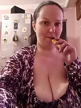 BustyLadyAlma's cam snapshot