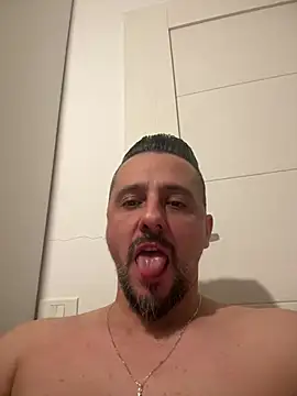 InsaneMattt's cam snapshot