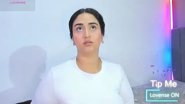 curvy_jhacky live sex cam