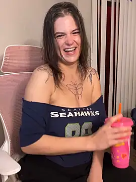 SafeinouterSpace's cam snapshot