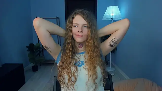 RayaNenlia's cam snapshot