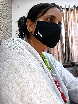 tinaarora's cam snapshot