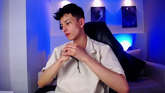 MaikCarver live sex cam