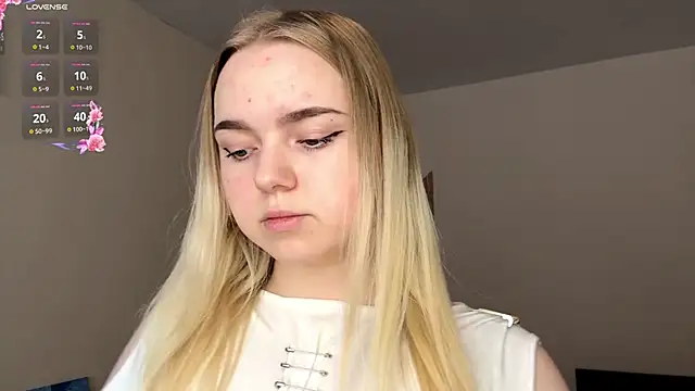 ZaraCreedon's cam snapshot