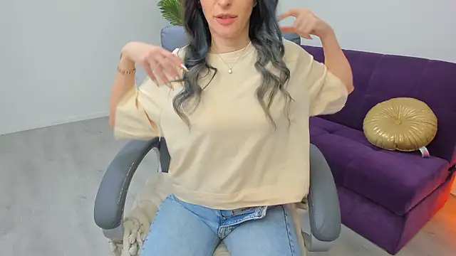 Arya_Anna's cam snapshot