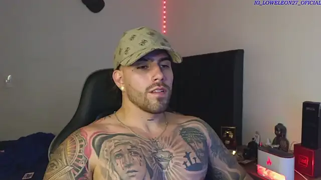 Ades_Lowe live sex cam