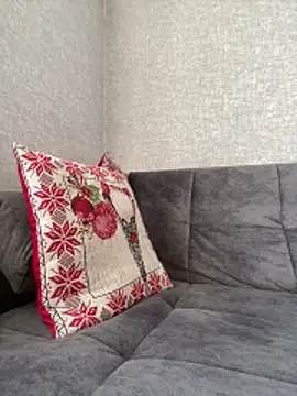 Lady_woman's cam snapshot