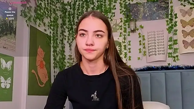 Fit_Brunette_'s cam snapshot