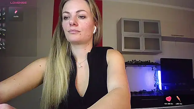 ladysabotage's cam snapshot