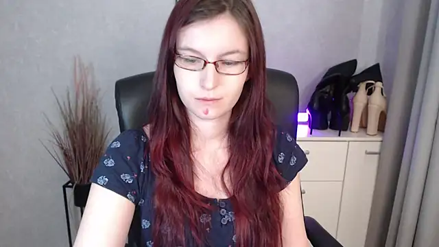 emmaxDelight's cam snapshot