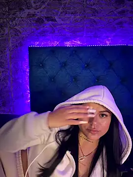 Megaan__More's cam snapshot