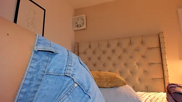 vanesasexyhot21 live sex cam