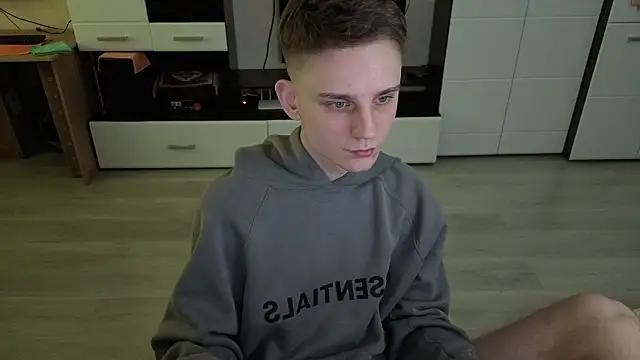 angryzan's cam snapshot