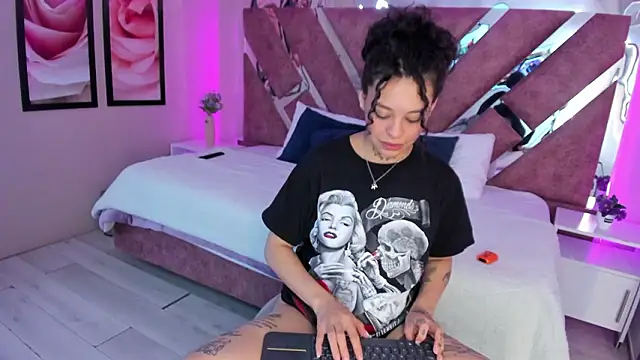 KatherineGomez's cam snapshot