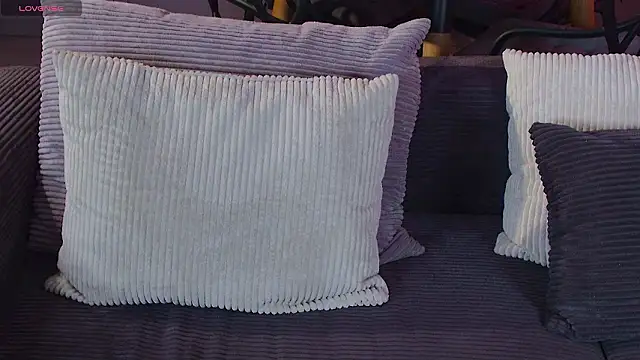 Lexitey's cam snapshot