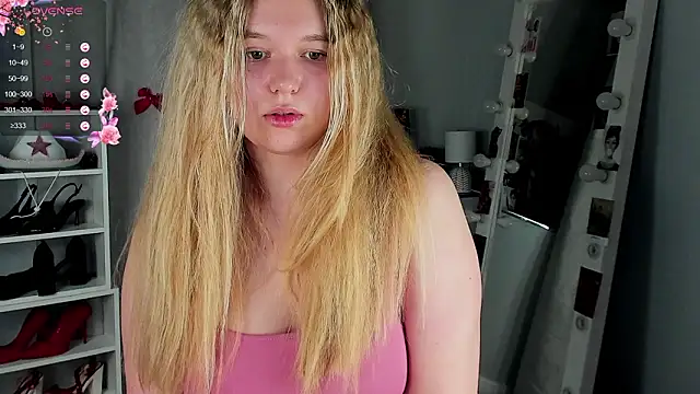 Rebecca_Kelly's cam snapshot